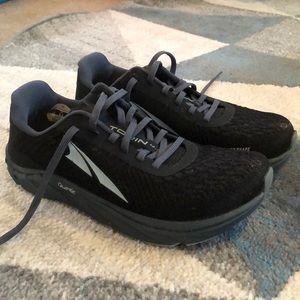 Altra Torin 4.5 running shoes